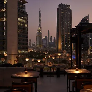 Four Seasons International Financial Centre 5*, Dubai Emirati Arabi Uniti